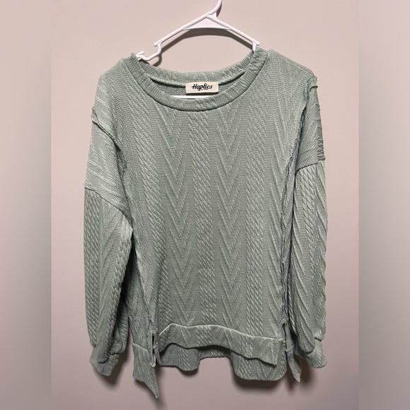 Heptics mint green sweater size medium.  New without tags - Picture 1 of 3